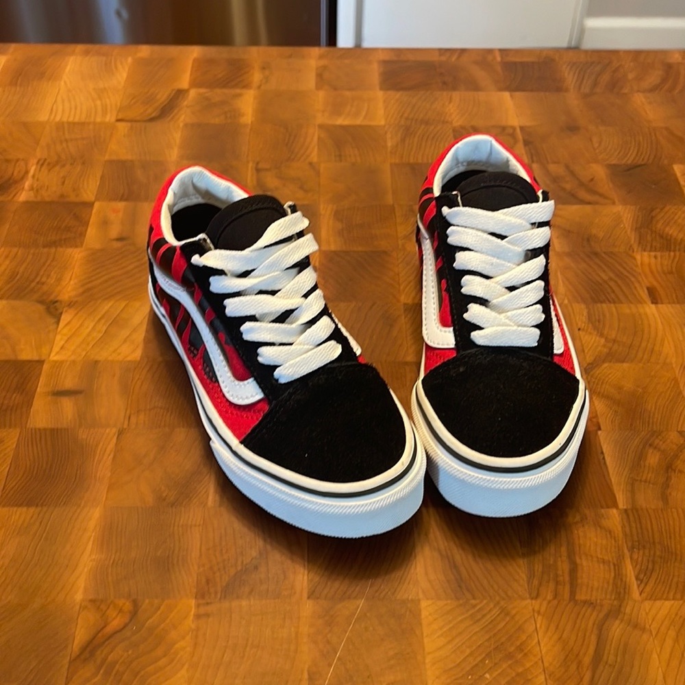 NWOT. Vans kids sneakers. Black and red color way. Size 12
